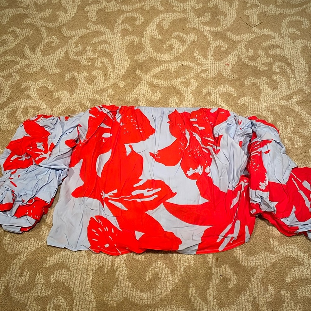 Bardot off the shoulder printed top, size small